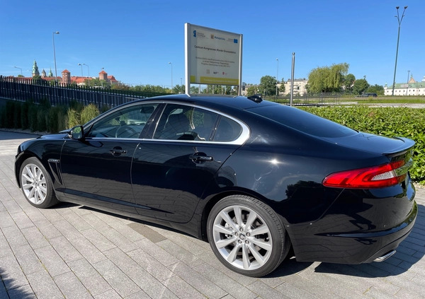 Jaguar XF cena 63000 przebieg: 101000, rok produkcji 2013 z Niepołomice małe 277